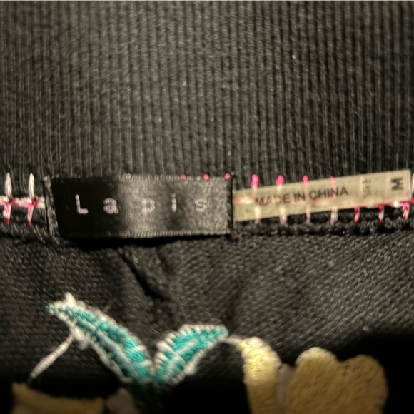 Black women’s sweat suit. - Picture 2 of 7